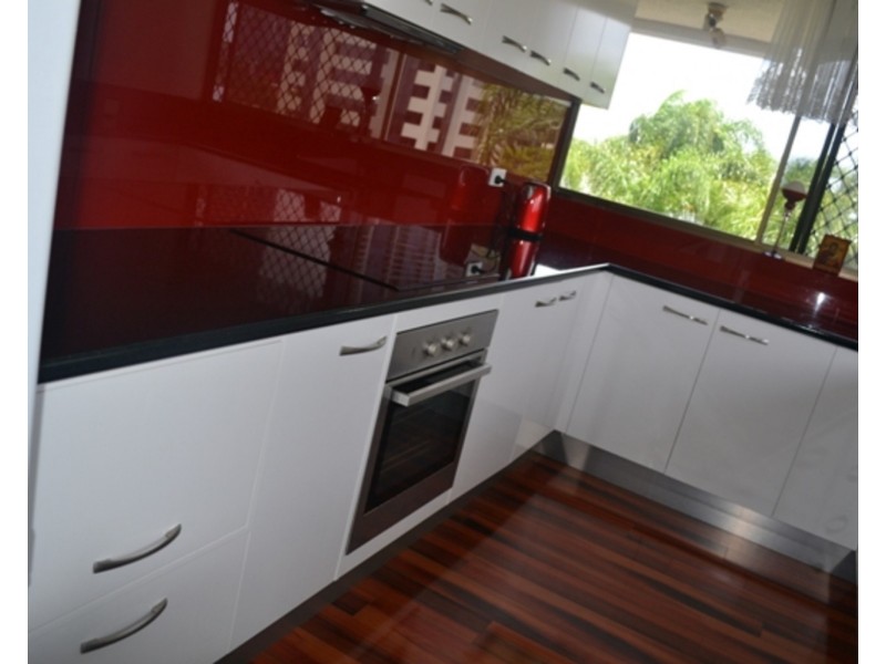 5B/10 Marine Parade, Southport QLD 4215