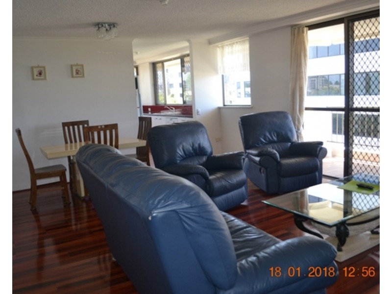 5B/10 Marine Parade, Southport QLD 4215