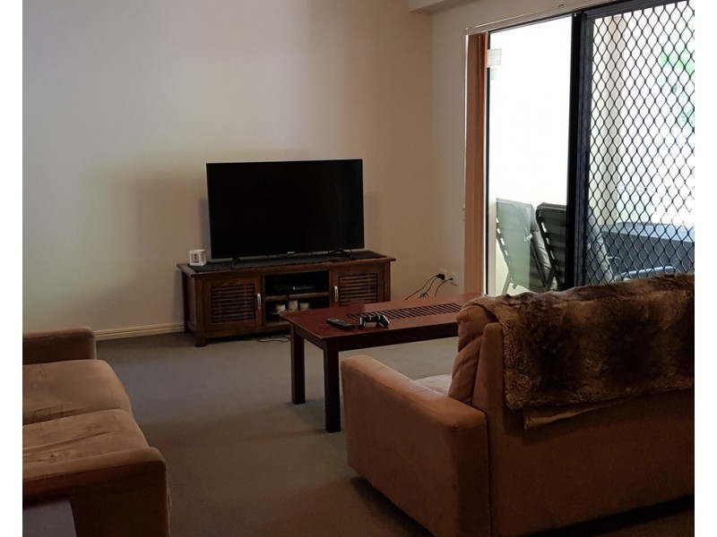 4/84 High Street, Southport QLD 4215