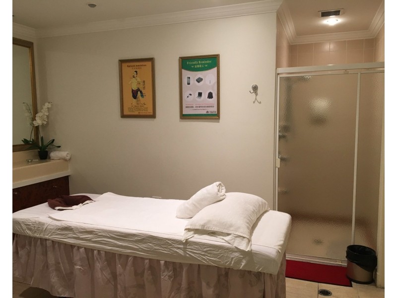 24-26  Queensland Avenue, Broadbeach QLD 4218