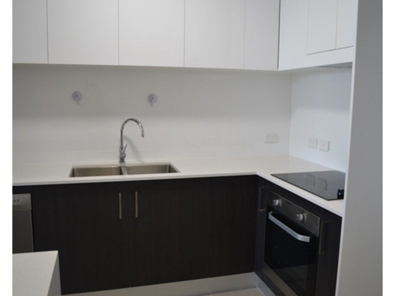 502/26 Spendelove Avenue, Southport QLD 4215