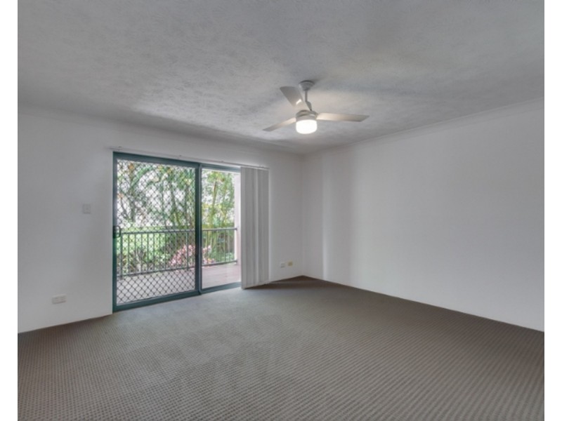 10/88 High Street, Southport QLD 4215