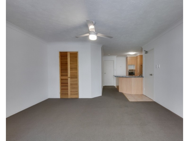10/88 High Street, Southport QLD 4215