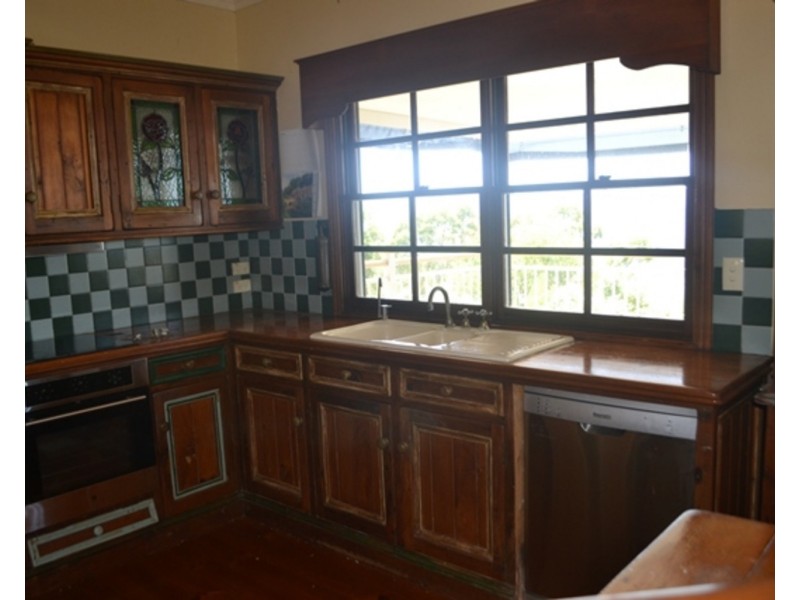 80 Chesterfield Drive, Bonogin QLD 4213