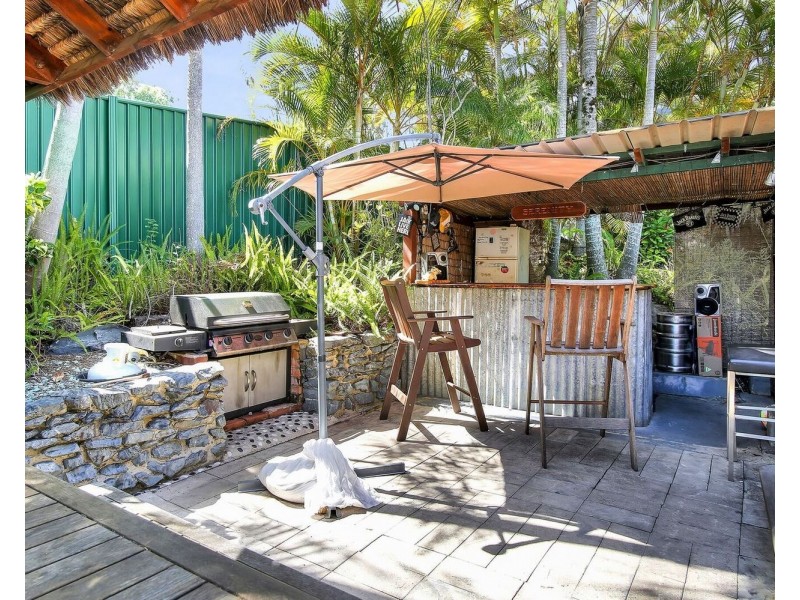 2 Warrawee Avenue, Ashmore QLD 4214