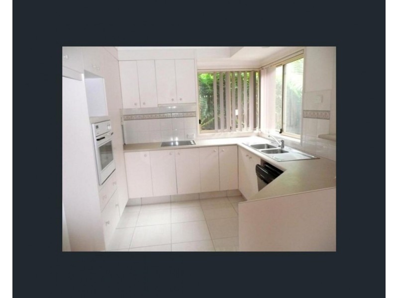 4/55 Eugaree Street, Southport QLD 4215