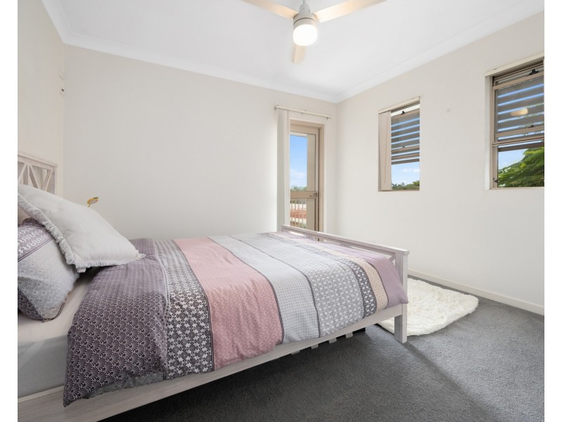 11/13d Wyndham Avenue, Southport QLD 4215