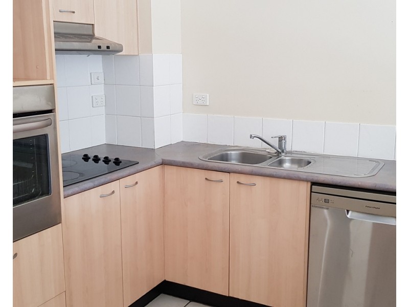 @/132 High Street, Southport QLD 4215