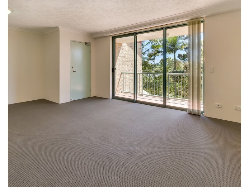 37/45 Pohlman Street, Southport QLD 4215