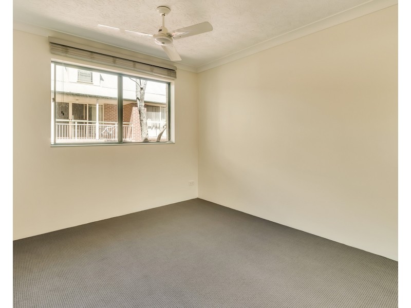 37/45 Pohlman Street, Southport QLD 4215