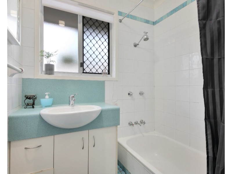 3 Bloodwood Crescent, Molendinar QLD 4214