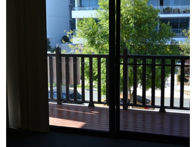 2/12 Compass Drive, Biggera Waters QLD 4216