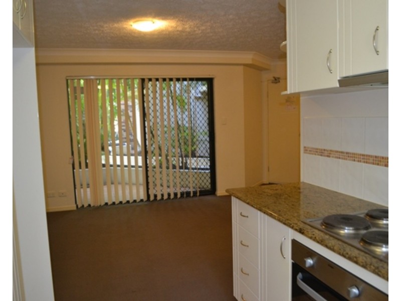 4/84 High Street, Southport QLD 4215