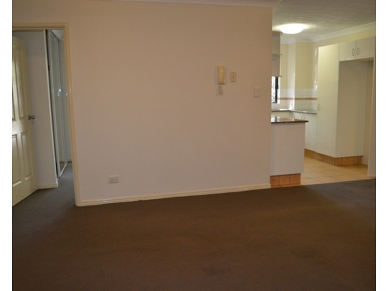 4/84 High Street, Southport QLD 4215