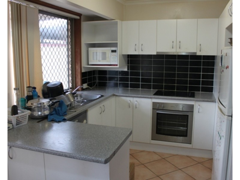 2/15 Galloway Drive, Ashmore QLD 4214