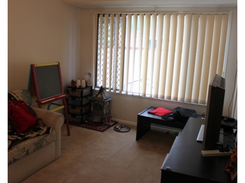 2/15 Galloway Drive, Ashmore QLD 4214