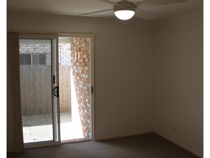 1/11 Merton Drive, Upper Coomera QLD 4209