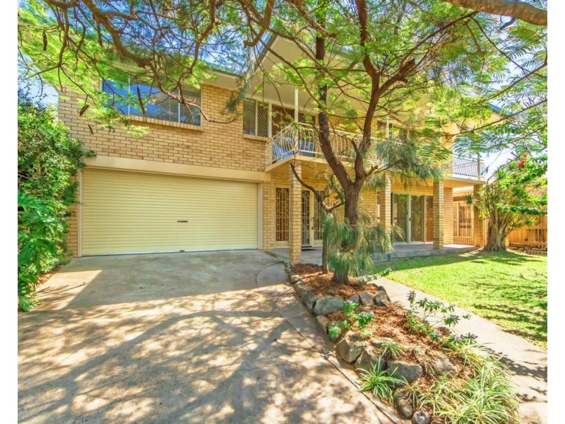 17 Clare Street, Southport QLD 4215