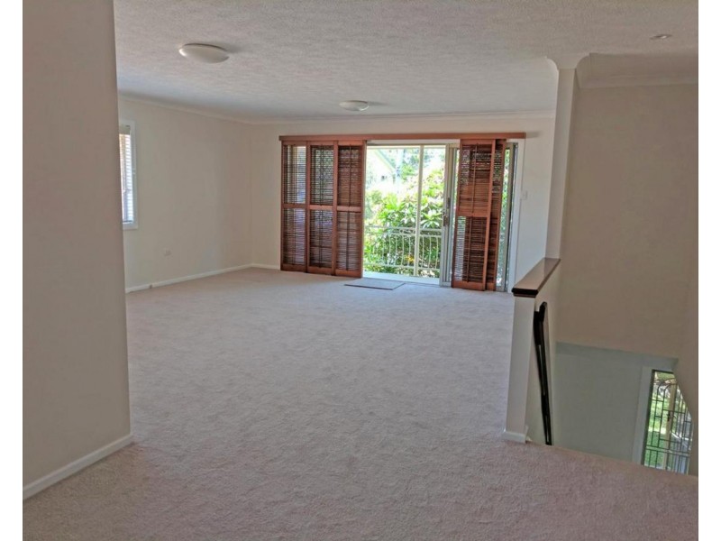 17 Clare Street, Southport QLD 4215