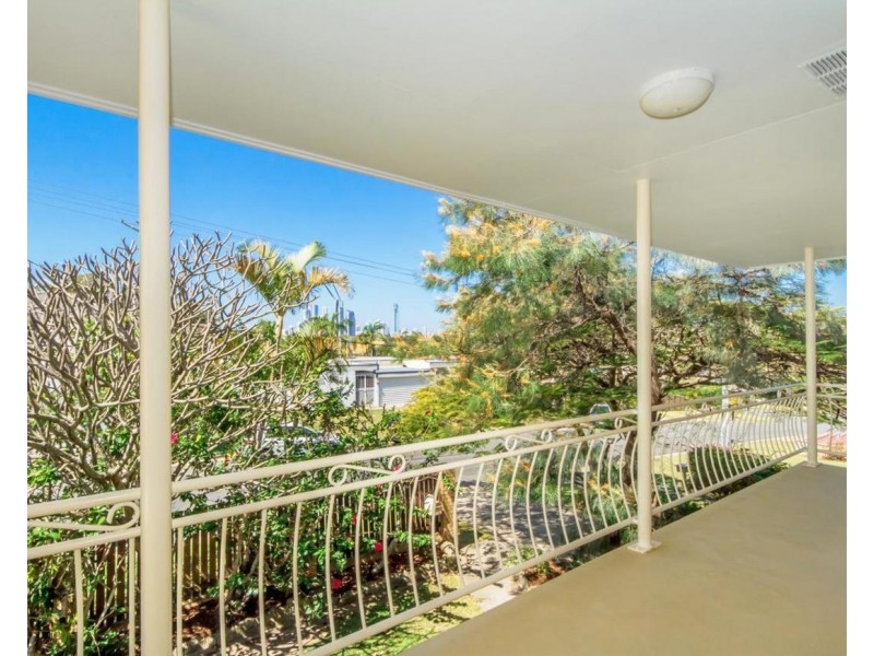 17 Clare Street, Southport QLD 4215