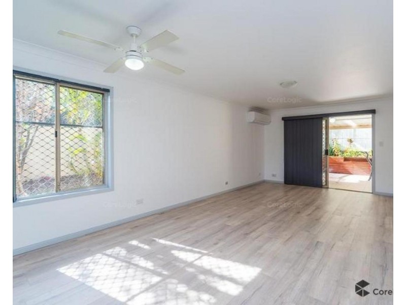 7/81 Olsen Avenue, Labrador QLD 4215