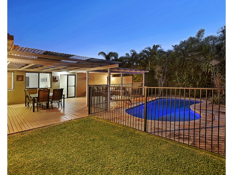 29 Footscray Court, Arundel QLD 4214