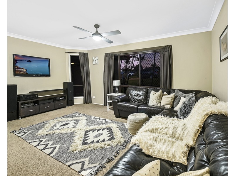 29 Footscray Court, Arundel QLD 4214