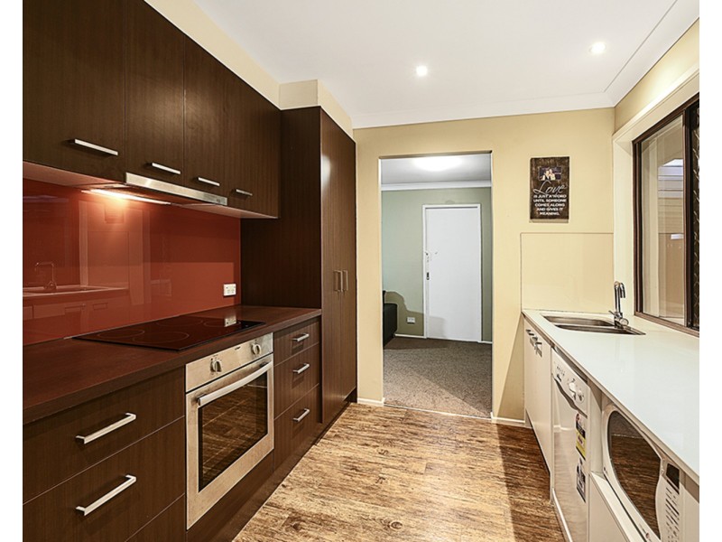 29 Footscray Court, Arundel QLD 4214