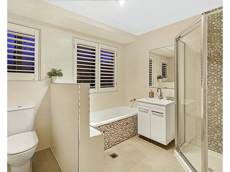 29 Footscray Court, Arundel QLD 4214