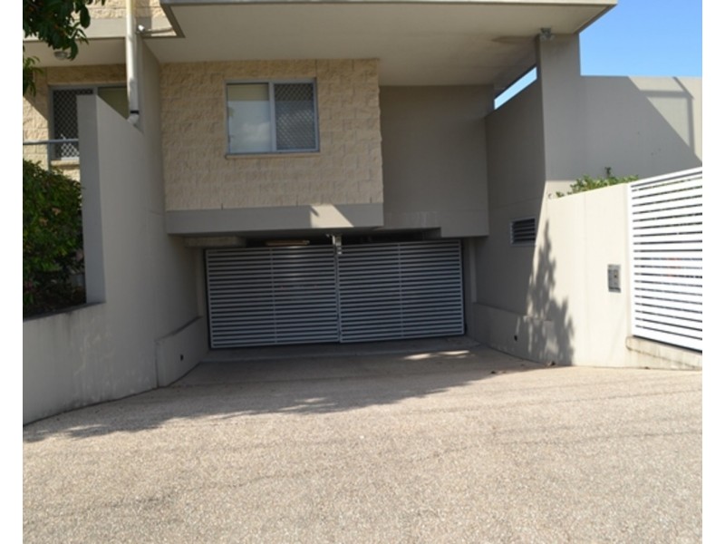 10/38 Johnston Street, Southport QLD 4215