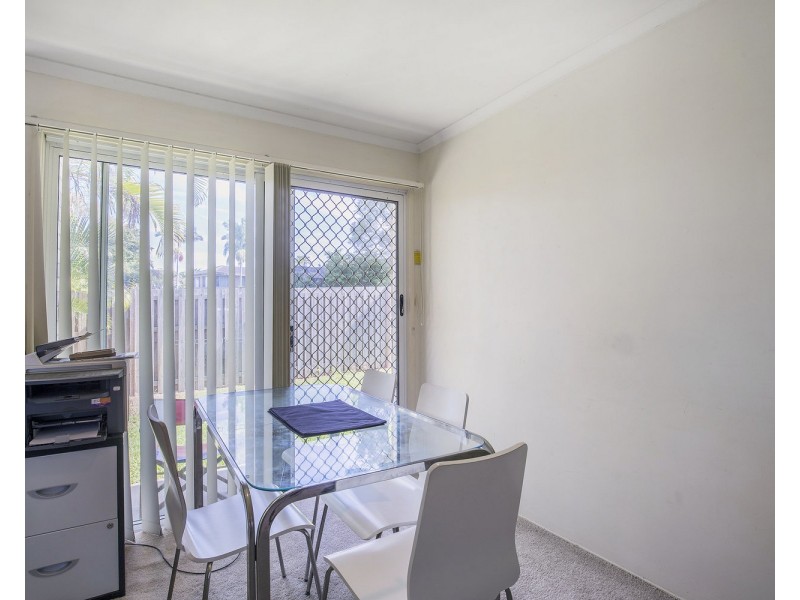 11/105 Ridgeway Avenue, Southport QLD 4215