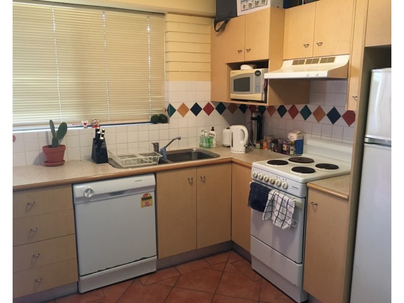 115/132 Marine Parade, Southport QLD 4215