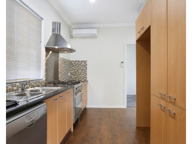 44 Eileen Avenue, Southport QLD 4215