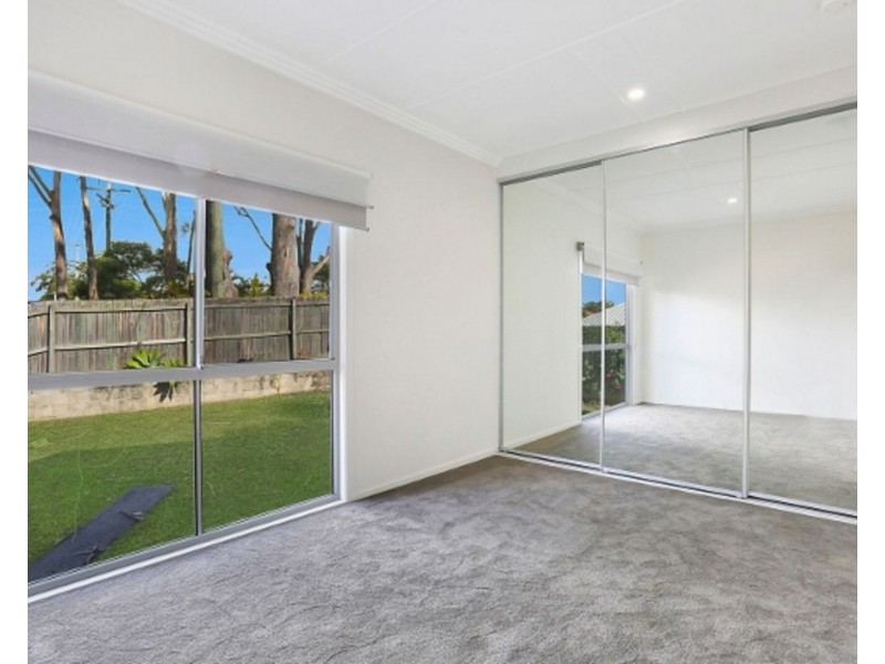 44 Eileen Avenue, Southport QLD 4215