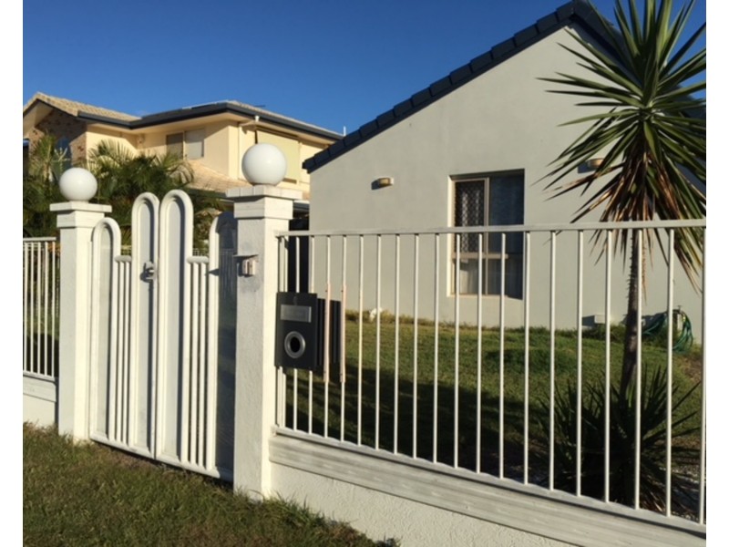36 Simbai Street, Runaway Bay QLD 4216