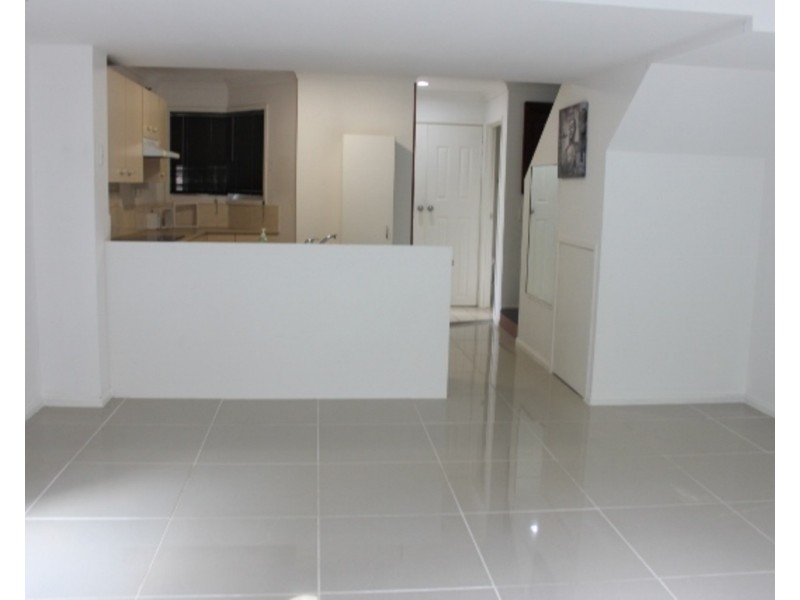 27/15 Yuan Street, Coomera QLD 4209