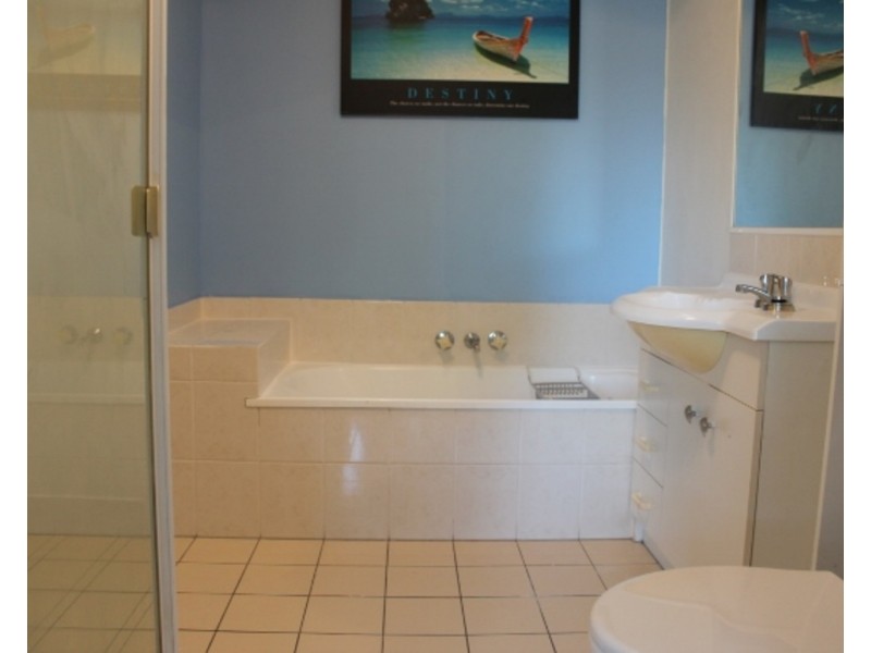 27/15 Yuan Street, Coomera QLD 4209