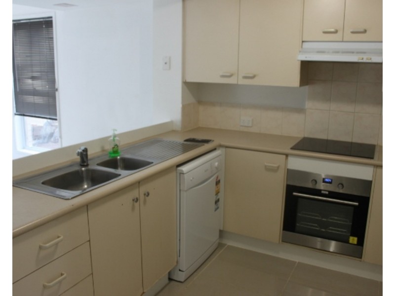 27/15 Yuan Street, Coomera QLD 4209