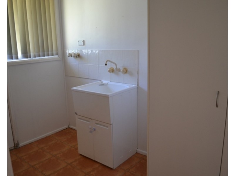 13 Chant Street, Broadbeach Waters QLD 4218