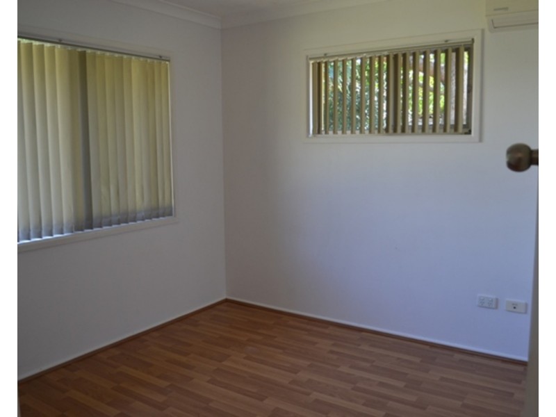 13 Chant Street, Broadbeach Waters QLD 4218