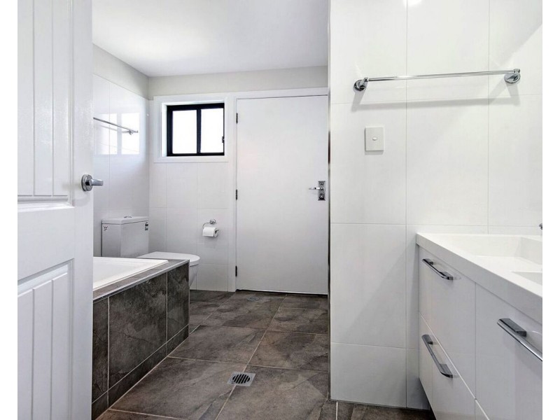 2/94 Salerno Street, Isle Of Capri QLD 4217