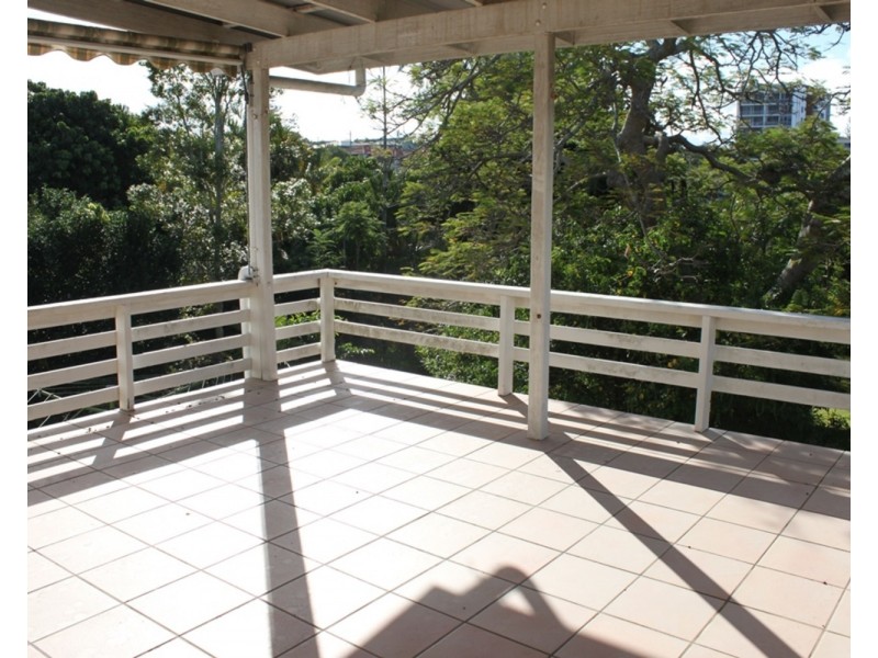 31 Minnie Street, Southport QLD 4215