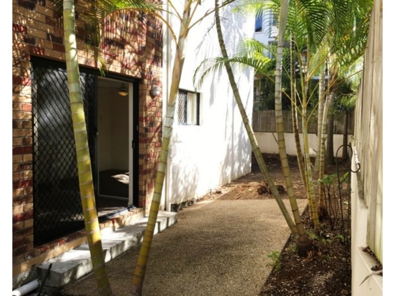 84 High Street, Southport QLD 4215