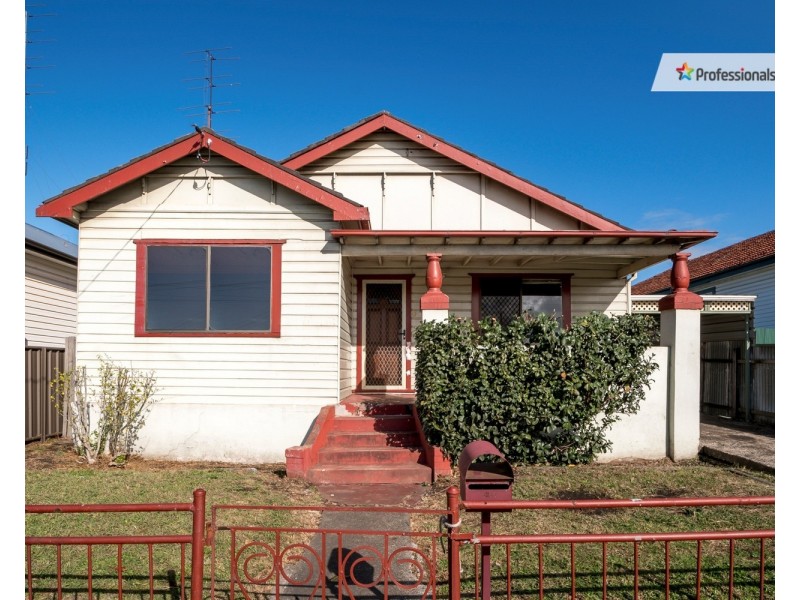 19 Merrett Avenue, Cringila NSW 2502