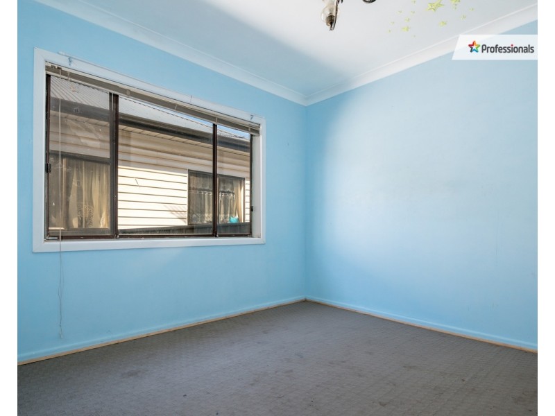 19 Merrett Avenue, Cringila NSW 2502