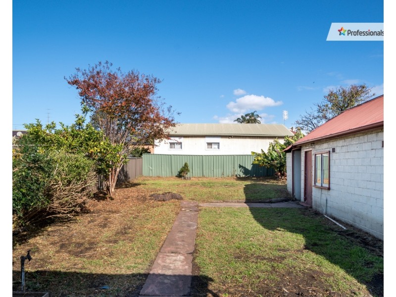 19 Merrett Avenue, Cringila NSW 2502