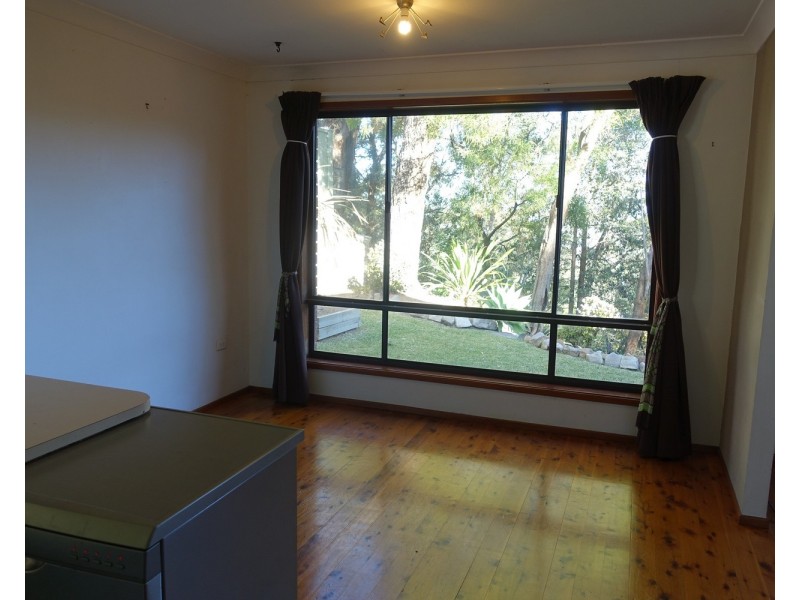 51 Highlands Parade, Bulli NSW 2516