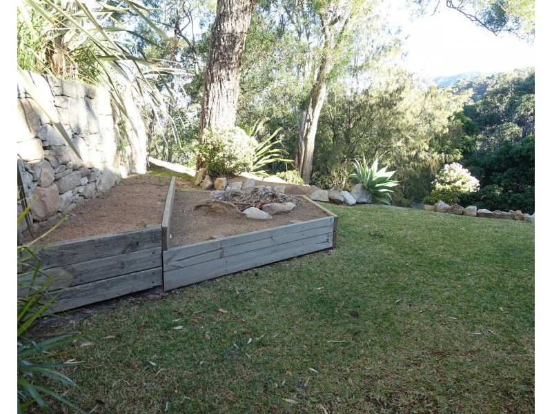 51 Highlands Parade, Bulli NSW 2516