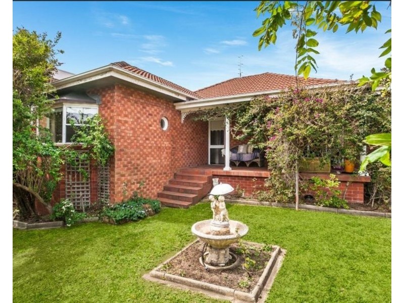 1 The Breakers Road, Thirroul NSW 2515