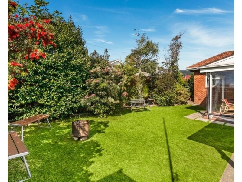 1 The Breakers Road, Thirroul NSW 2515